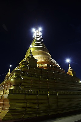 포토 JPG 해외 아시아 불교 사람없음 야외 사찰 사원 야간 미얀마 바간 쿠도도파고다 국내포토 자연요소 나라 종교 비즈니스 종교건축 파일형식