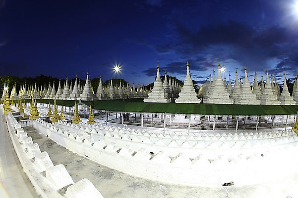 포토 JPG 해외 아시아 불교 풍경 사람없음 야외 야간 미얀마 바간 쿠도도파고다 국내포토 자연요소 나라 종교 파일형식