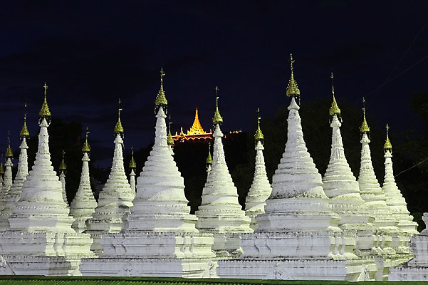 포토 JPG 해외 아시아 불교 풍경 사람없음 야외 야간 미얀마 바간 쿠도도파고다 국내포토 자연요소 나라 종교 파일형식