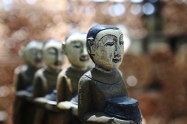 포토 JPG 해외 아시아 불교 사람모양 사람없음 아웃포커스 석상 미얀마 바간 국내포토 모양 나라 종교 촬영기법 파일형식