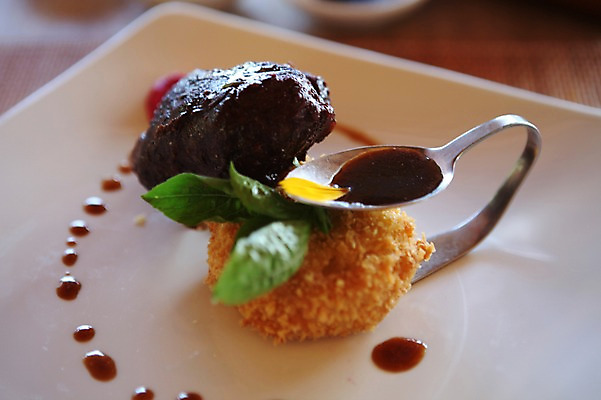 포토 JPG 해외 접시 아시아 음식 실내 사람없음 숟가락 튀김 베트남 나트랑 국내포토 식기 나라 수저 내부 동남아시아 파일형식