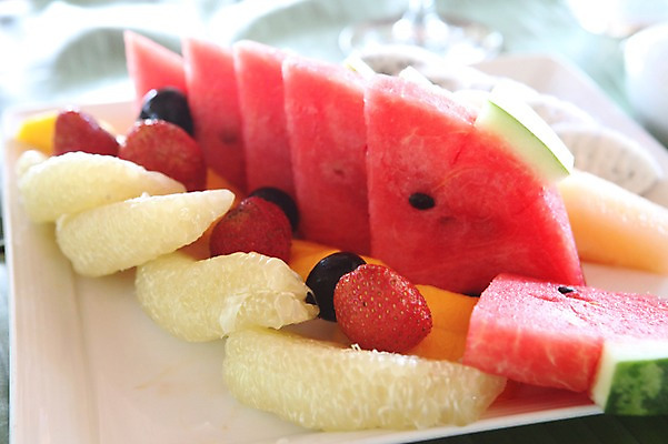 포토 JPG 해외 접시 아시아 음식 과일 딸기 여름음식 수박 사람없음 베트남 나트랑 제철음식 제철과일 과채 국내포토 식기 나라 채소 동남아시아 제철 파일형식 여름_계절