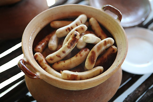 포토 JPG 해외 아시아 사람없음 쌓기 여러개 항아리 소시지 베트남 나트랑 국내포토 나라 다수 모션 동남아시아 도자기 가공식품 파일형식