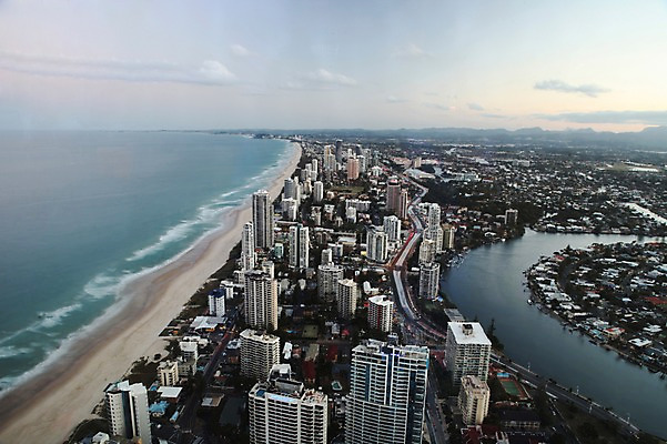 포토 JPG 주간 해외 바다 풍경 빌딩 해변 사람없음 야외 건물 도시 오세아니아 호주 항공촬영 골드코스트 국내포토 자연요소 건축물 나라 뷰포인트 파일형식