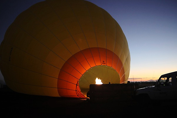 포토 JPG 주간 해외 실루엣 불 사람없음 야외 일출 일몰 열기구 오세아니아 호주 시드니 국내포토 자연요소 나라 항공교통 촬영기법 노을 파일형식