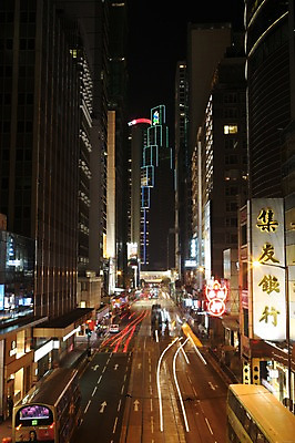 포토 JPG 해외 아시아 도로 야경 거리 간판 빌딩 사람없음 야외 도시 홍콩 국내포토 나라 길 교통시설 건물 중국 야간 파일형식 풍경_경치