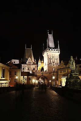 포토 JPG 해외 유럽 풍경 사람없음 야외 건물 세계문화유산 야간 체코 프라하 카를교 프라하성 국내포토 자연요소 건축물 나라 문화재 다리_건축물 성 파일형식