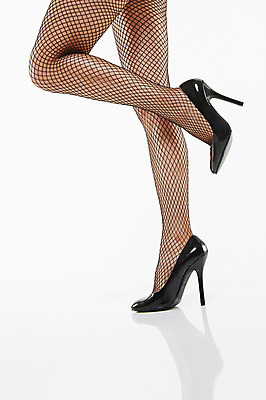 포토 JPG 스튜디오촬영 여자 실내 한명 서기 20대 성인 옆모습 신체부위 한국인 하반신 다리 하이힐 흰배경 망사스타킹 스타킹 의료성형뷰티 국내포토 1 옷 구두 뷰포인트 백그라운드 모션 사람 동양인 청년 내부 흰색 여성화 파일형식