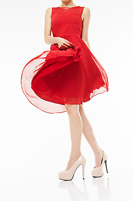 포토 JPG 스튜디오촬영 원피스 여자 실내 한명 서기 손짓 20대 성인 빨간색 한국인 하반신 하이힐 흰배경 의료성형뷰티 국내포토 1 옷 구두 컬러 백그라운드 모션 사람 동양인 청년 내부 흰색 여성화 파일형식