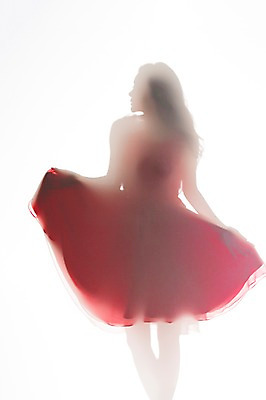 포토 JPG 스튜디오촬영 원피스 여자 실루엣 실내 한명 서기 상반신 20대 성인 빨간색 한국인 의료성형뷰티 국내포토 1 옷 컬러 모션 촬영기법 사람 동양인 청년 내부 파일형식