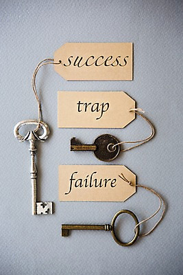 포토 JPG 스튜디오촬영 문자 알파벳 영어 백그라운드 성공 커뮤니케이션 열쇠 실내 사람없음 단어 라벨 메시지 실패 국내포토 컨셉 프레임 내부 좌절 파일형식