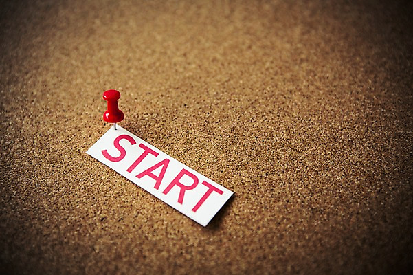 포토 JPG 스튜디오촬영 문자 알파벳 영어 백그라운드 커뮤니케이션 실내 사람없음 단어 메시지 압정 시작 코르크보드 국내포토 알림판 내부 사무용품 파일형식