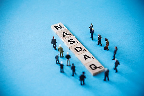 포토 JPG 스튜디오촬영 문자 알파벳 영어 백그라운드 커뮤니케이션 실내 사람없음 단어 블록 미니어처 메시지 나스닥 국내포토 내부 금융 모형 파일형식