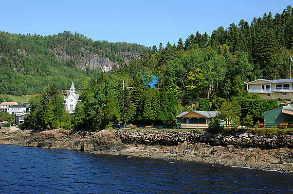 포토 JPG 해외이미지 나무 캐나다 주택 사람없음 물 관광지 강 마을 그림 전나무 해외202004 해외포토 자연요소 식물 여행 북아메리카 건물 파일형식 이미지허브