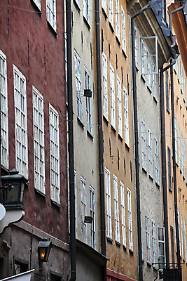 포토 JPG 해외이미지 외관 유럽 문화 벽 여행 건축양식 창문 거리 주택 사람없음 건물 세로 도시풍경 침묵 바위 도시 재산 좁은 타운 구식 옛날 줄서기 진짜 해외202004 해외포토 건축물 건축 나라 모션 풍경 금융 소리 돌_바위 파일형식 이미지허브