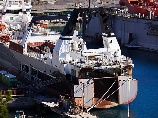 포토 JPG 해외이미지 주간 사람없음 야외 조선소 해외202004 해외포토 자연요소 산업 파일형식 이미지허브