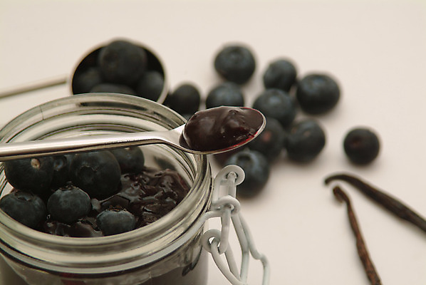 포토 JPG 해외이미지 식물 잡화 열매 음식 백그라운드 과일 재료 자연 아침 디저트 샌드위치 건강 요리 사람없음 장식 여름 파란색 농장 주방 식당 보라색 요리사 검은색 신선 시장 닫기 아침식사 먹기 묘사 만족 유기농 블루베리 날것 아로마 내추럴 고립 핸드메이드 해외202004 해외포토 주간 직업 웰빙 계절 감정 컬러 농업 모션 상점 식사 생태계 파일형식 이미지허브