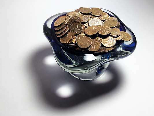 포토 JPG 해외이미지 디자인 백그라운드 컨셉 돈 비즈니스 가정 유리 표면 3 그림자 미술 사람없음 장식 파란색 빛 상자 숫자 노란색 쌓기 금속 꽃병 동전 장비 흰색 항아리 원형 그룹 변화 재산 황금 닫기 주머니 작음 큼 컨테이너 오브젝트 사인 복고 투자 러시아 배지 찢어짐 보물 흙더미 놋쇠 러시아인 위기 많음 해외202004 해외포토 도형 서양인 문자 꽃 유럽 산업 컬러 모션 재질 문화예술 금융 흙 도자기 크기 파일형식 더미 이미지허브