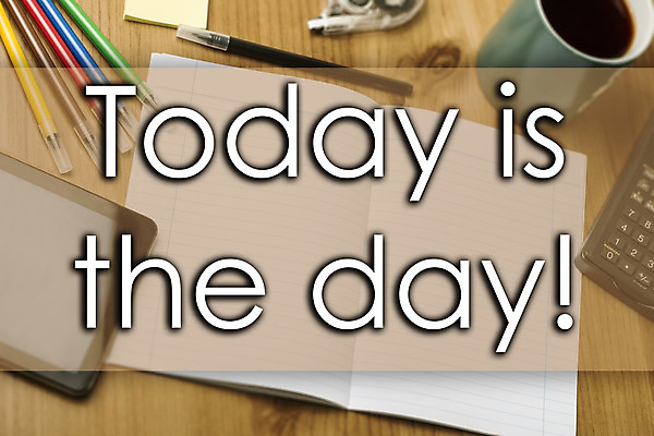 포토 JPG 해외이미지 디자인 컨셉 일러스트 비즈니스 텍스트 사람없음 목재 단어 스터디 태블릿 공책 흰색 메시지 책상 마케팅 오늘 조언 해외202004 해외포토 나무 문자 컬러 가구 재료 문구용품 전자제품 스마트기기 학습 파일형식 이미지허브