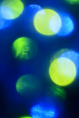 포토 JPG 해외이미지 디자인 백그라운드 크리스마스 추상 휴가 전등 사람없음 초록색 파란색 빛 노란색 도시 원형 야간 소프트포커스 보케 광 블러 유흥 효과 해외202004 해외포토 자연요소 도형 기념일 컬러 무늬 조명 촬영기법 파일형식 이미지허브