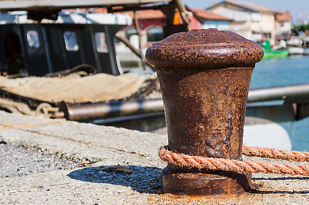 포토 JPG 해외이미지 밧줄 바다 여행 백그라운드 요트 하늘 항해 안전 사람없음 야외 물 여름 파란색 태양 금속 항구 보트 코드 계획 철 묘사 보안 함선 매듭 해군 범선 포트 닻 옛날 철강 해외202004 해외포토 자연요소 계절 줄 컬러 컨셉 배_교통 교통시설 재질 군대 파일형식 이미지허브