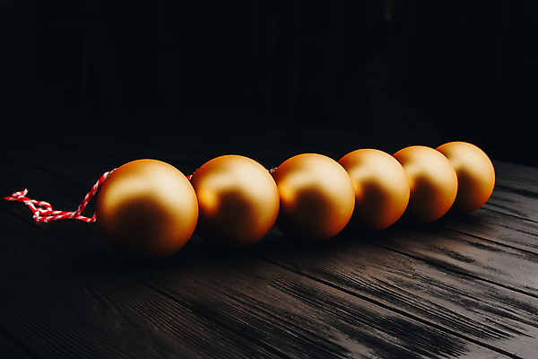 포토 JPG 해외이미지 전통 디자인 계절 백그라운드 크리스마스 겨울 공 탁자 휴가 새로움 기념 프레임 선물 사람없음 목재 장식 빨간색 컬러풀 갈색 우주 보라색 축제 어둠 수확 시골 축하 인사 신용카드 황금 고급 정상 12월 연도 심볼 질감 카피스페이스 해외202004 해외포토 나무 기념일 컬러 가구 컨셉 농업 재료 금융 공백 예절 날짜 파일형식 이미지허브