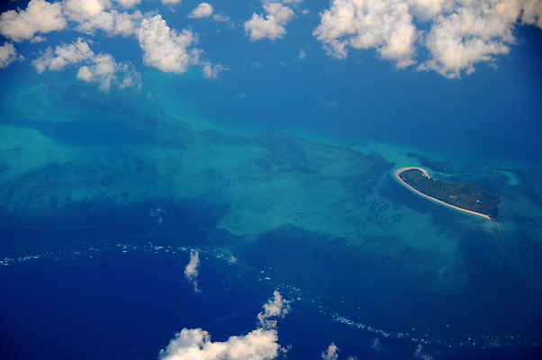 포토 JPG 해외이미지 건축물 바다 섬 여행 교통시설 아프리카 자연 안테나 풍경 사람없음 건물 관광지 하이앵글 농장 도시 숲 암초 타운 스카이라인 랜드마크 열대기후 조감도 탄자니아 해외202004 해외포토 건축 나라 뷰포인트 교통 농업 통신 시설 생태계 파일형식 이미지허브