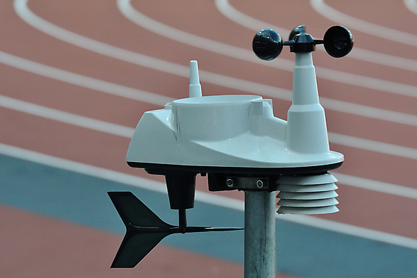 포토 JPG 해외이미지 과학 하늘 바람 날씨 사람없음 야외 금속 모니터 힘 장비 기구 공구 뜨거움 역 지시 방향 측정 속도 계량기 게이지 센서 해외202004 해외포토 자연요소 교통시설 모션 재질 컴퓨터 도구 파일형식 이미지허브