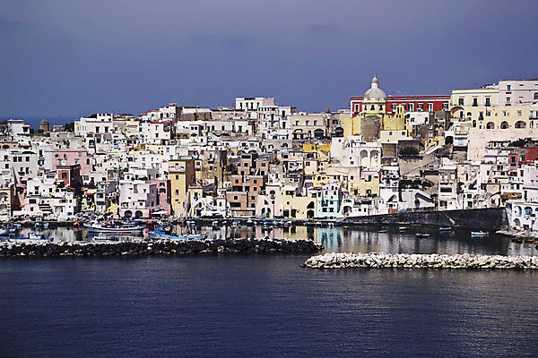 포토 JPG 해외이미지 유럽 문화 바다 섬 여행 건축양식 하늘 휴가 파노라마 풍경 사람없음 건물 물 파란색 컬러풀 맑음 이탈리아 만 역사 신호등 지중해 그림 장면 암초 포트 타운 남쪽 강렬 나폴리 뱃놀이 해외202004 해외포토 자연요소 건축물 건축 나라 컬러 배_교통 날씨 촬영기법 전통놀이 도시 방향 파일형식 이미지허브
