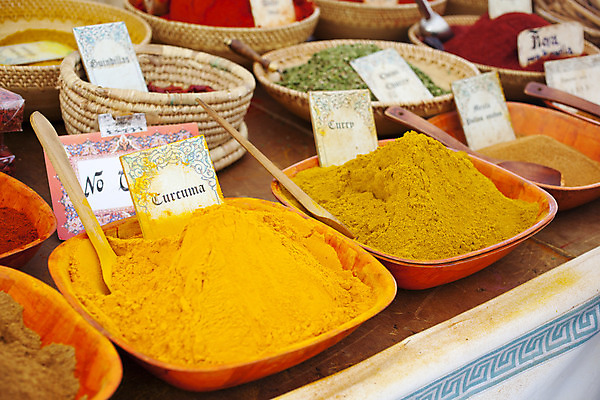 포토 JPG 해외이미지 재료 파프리카 사람없음 요리사 뜨거움 양념 시장 맛 가루 굽기 향신료 국자 에코 매움 아로마 다이아몬드 먼지 후추 카레 공식 내추럴 사프란 많음 해외202004 해외포토 직업 음식 컨셉 채소 주방용품 환경 보석 구이 향미료 파일형식 이미지허브