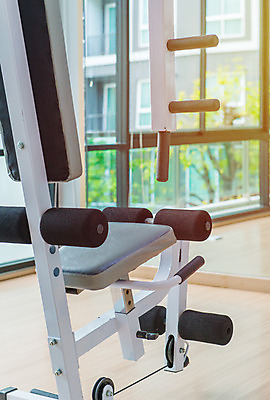 포토 JPG 해외이미지 라이프스타일 행복 스포츠 신체 근육 휴식 실내 건강 사람없음 내부 건물 달리기 운동 금속 검은색 힘 기계 아령 장비 에너지 무게 몸무게 보디빌딩 철 연습 클럽 체육관 런닝머신 역도 무거움 돌봄 리프팅 철강 해외202004 해외포토 건축물 감정 컬러 컨셉 모션 재질 생활 운동기구 헬스 파일형식 이미지허브