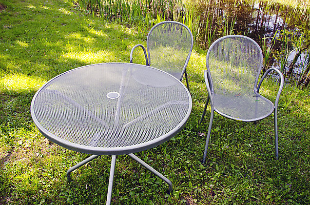 포토 JPG 해외이미지 디자인 가구 백그라운드 의자 탁자 휴식 새로움 주택 앉기 풍경 사람없음 야외 내부 초록색 물 여름 금속 정원 봄 연못 철 오브젝트 휴양지 철강 해외202004 해외포토 자연요소 계절 컬러 생활용품 컨셉 모션 재질 건물 장소 파일형식 이미지허브