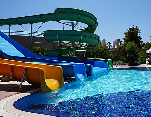 포토 JPG 해외이미지 나무 공원 하늘 호텔 휴가 휴식 수영장 경사 사람없음 야외 물 여름 파란색 빛 컬러풀 태양 수영 기쁨 젖음 가을 신선 반지 떨어짐 미끄러짐 무서움 플라스틱 즐거움 속도 휴양지 웨이브 해외202004 해외포토 자연요소 식물 계절 공공시설 감정 컬러 컨셉 장신구 모션 재질 숙소 장소 수상스포츠 파일형식 이미지허브