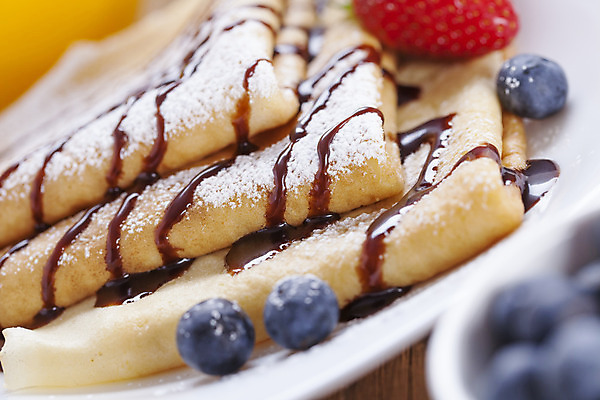 포토 JPG 해외이미지 접시 유럽 음식 딸기 아침 디저트 사람없음 케이크 초콜릿 저녁식사 신선 뜨거움 황금 달콤 아침식사 굽기 가득함 크림 블랙베리 팬케이크 프랑스어 점심식사 핸드메이드 해외202004 해외포토 주간 문자 식기 나라 과일 식사 맛 구이 파일형식 이미지허브