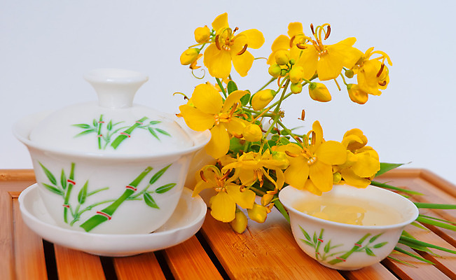 포토 JPG 해외이미지 식물 전통 아시아 문화 음료 음식 잎 자연 탁자 아침 건조 건강 동양인 사람없음 목재 컵 초록색 물 약 주방 중국 흰색 뜨거움 사발 차 찻주전자 대만 허브 대나무 상쾌 유기농 고립 우롱차 해외202004 해외포토 주간 자연요소 나무 식기 웰빙 감정 나라 컬러 가구 재료 의학 주전자 인종 차_음료 사기그릇 생태계 파일형식 이미지허브