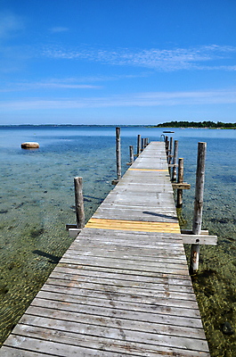 포토 JPG 해외이미지 호수 바다 여행 자연 표면 휴가 수영장 스웨덴 풍경 사람없음 야외 목재 물 여름 파란색 환경 항구 맑음 점프 수영 목욕 시골 연못 신선 만 방파제 일반 단상 내추럴 옛날 해외202004 해외포토 자연요소 나무 계절 공공시설 컬러 재료 교통시설 모션 날씨 북유럽 청결 수상스포츠 생태계 파일형식 이미지허브
