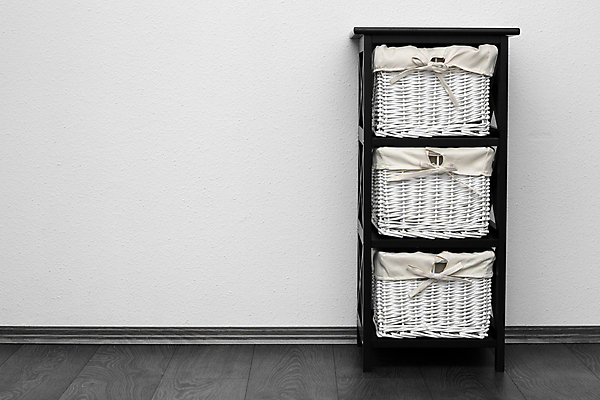 포토 JPG 해외이미지 디자인 벽 가구 선반 바닥 아파트 주택 실내 사람없음 내부 목재 장식 빛 갈색 바구니 검은색 흰색 우아함 오브젝트 심플 수납 밀짚 리빙 스타일 해외202004 해외포토 나무 컬러 생활용품 컨셉 재료 건물 짚 파일형식 이미지허브