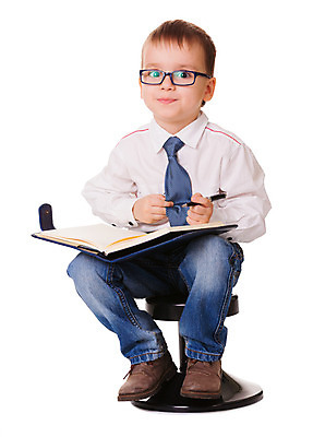 포토 JPG 해외이미지 백인 1 응시 교육 남자 종이 안경 어린이 남학생 셔츠 학교 넥타이 한명 사람 앉기 소년 책 파란색 스터디 운동 펜 쪽지 공책 페인트 유치원 기쁨 흰색 청바지 잡기 업무 가장자리 계획 작음 그림 바쁨 고립 해외202004 해외포토 서양인 학생 시선 잡화 감정 컬러 컨셉 상의 바지 모션 문구용품 건강 학습 필기구 작업 둘레 크기 파일형식 이미지허브