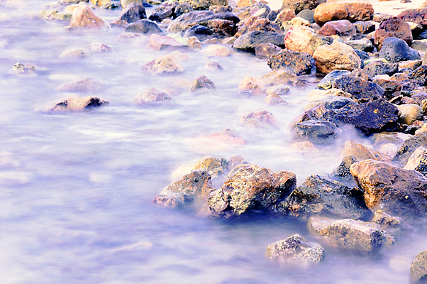 포토 JPG 해외이미지 파도 바다 여행 백그라운드 자연 조류 추상 휴가 휴식 사람없음 야외 물 여름 파란색 빛 평화 화목 침묵 젖음 조약돌 바위 흰색 매끈함 장면 장노출 대각선 카피스페이스 해외202004 해외포토 자연요소 동물 계절 선 컬러 컨셉 무늬 촬영기법 소리 공백 돌_바위 감각 생태계 파일형식 이미지허브