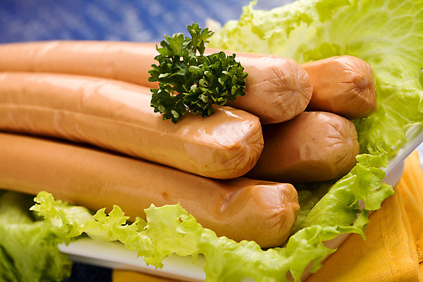 포토 JPG 해외이미지 음식 독일 파슬리 돼지고기 사람없음 샐러드 소고기 소시지 상추 먹기 햄 해외202004 해외포토 유럽 채소 모션 육류 가공식품 파일형식 이미지허브