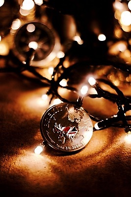 포토 JPG 해외이미지 유럽 크리스마스 지도 돈 전등 잉글랜드 사람없음 금융 동전 무역 가치 다리찢기 떠남 해외202004 해외포토 기념일 나라 산업 모션 조명 영국 경제 재산 파일형식 이미지허브