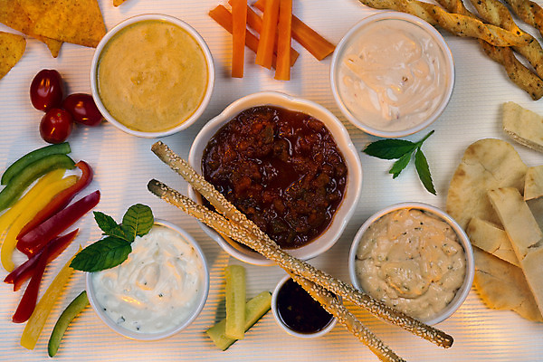 포토 JPG 해외이미지 고추 사람없음 파티 고명 사발 선택 애피타이저 민트 카레 살사댄스 피타 해외202004 해외포토 음식 빵 컨셉 채소 이벤트 춤 사기그릇 허브 파일형식 이미지허브