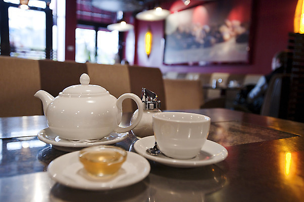 포토 JPG 해외이미지 커피 음료 탁자 아침 사람없음 컵 갈색 상점 중국 힘 카페 머그컵 뜨거움 맛 아침식사 냄비 설탕 향 카푸치노 꿀 에스프레소 일시정지 백자 아라비카 카페인 해외202004 해외포토 주간 식기 아시아 컬러 가구 컨셉 식사 도자기 솥 파일형식 이미지허브