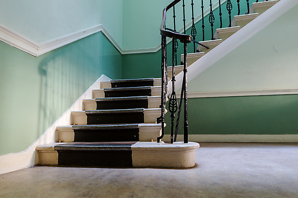 포토 JPG 해외이미지 모양 디자인 벽 백그라운드 패턴 건축양식 난간 출입구 바닥 아파트 주택 사람없음 내부 건물 목재 장식 빛 계단 수확 골동품 성장 흰색 화려 역사 플랫 고급 우아함 맨션 탈출 방향 입장 각도 단계 방법 옛날 스타일 스코틀랜드 해외202004 해외포토 나무 건축물 건축 컬러 컨셉 무늬 농업 재료 영국 파일형식 이미지허브