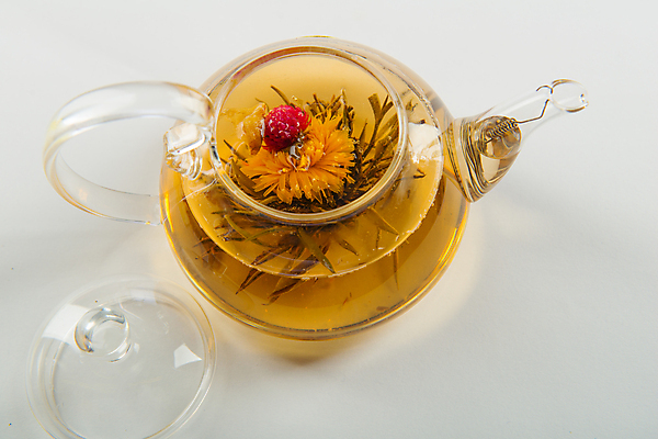 포토 JPG 해외이미지 식물 전통 꽃 아시아 문화 음료 백그라운드 컨셉 잎 자연 유리 탁자 아침 건강 요리 사람없음 장식 초록색 물 빛 주방 식당 저녁식사 중국 카페 흰색 뜨거움 아침식사 찻주전자 대만 허브 준비 상쾌 유기농 슛 온도 고립 백자 해외202004 해외포토 주간 자연요소 웰빙 감정 나라 컬러 가구 재질 주전자 상점 식사 도자기 생태계 파일형식 이미지허브