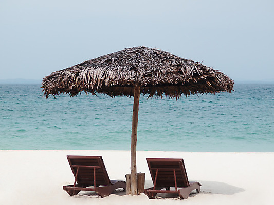 포토 JPG 해외이미지 라이프스타일 아시아 선 바다 섬 여행 가구 2 의자 자연 하늘 휴가 휴식 풍경 사람없음 야외 목재 물 여름 침묵 휴양지 말레이시아 파라다이스 해외202004 해외포토 자연요소 나무 계절 나라 생활용품 컨셉 재료 생활 소리 장소 생태계 파일형식 이미지허브