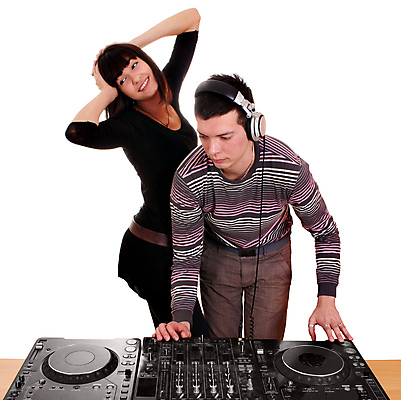 포토 JPG 해외이미지 백인 여자 남자 행복 음악 포즈 2 놀이 갈색머리 서기 미소 사람 성인 두명 청춘 파티 검은색 헤드폰 소리 공연 기쁨 연주자 음악가 듣기 CD 표현 춤 혼합 믹서 DJ 디스코 긍정 오디오 턴테이블 리듬 플레이어 해외202004 해외포토 서양인 직업 헤어스타일 감정 컬러 음향기기 컨셉 모션 문화예술 표정 이벤트 전자제품 파일형식 이미지허브