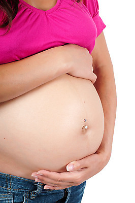 포토 JPG 해외이미지 백인 여자 행복 어린이 신체 엄마 건강 사랑 한명 미소 사람 성인 임산부 임신 흰색 아기 잡기 기다림 고립 돌봄 해외202004 해외포토 서양인 1 감정 컬러 가족 모션 표정 파일형식 이미지허브