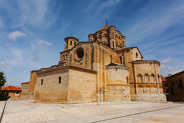 포토 JPG 해외이미지 기독교 종교 건축양식 미술 사람없음 장식 교회 골동품 바위 사찰 역사 스페인 묘사 아치 목각 천연기념물 로마네스크 해외202004 해외포토 건축 유럽 종교건축 문화예술 파일형식 이미지허브