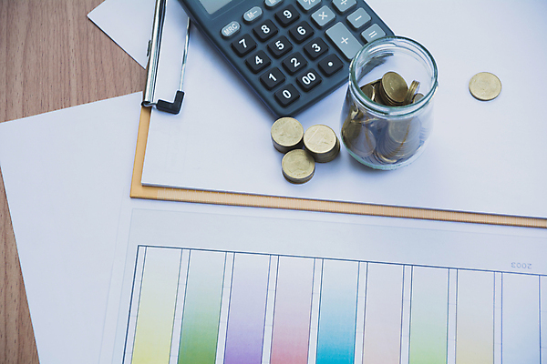 포토 JPG 해외이미지 디자인 백그라운드 컨셉 돈 비즈니스 통계 그래프 사람없음 초록색 금융 경제 파란색 사무실 숫자 디지털 모니터 장비 거래 계산기 정보 성장 공구 업무 시장 정상 주식 심볼 분석 속도 무역 투자 이익 회계 진행 경영 관심 마케팅 키패드 비용 해외202004 해외포토 문자 산업 컬러 문구용품 컴퓨터 도구 작업 재산 파일형식 이미지허브